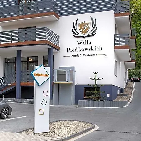 Lägenhetshotell Pienkowskich 4*